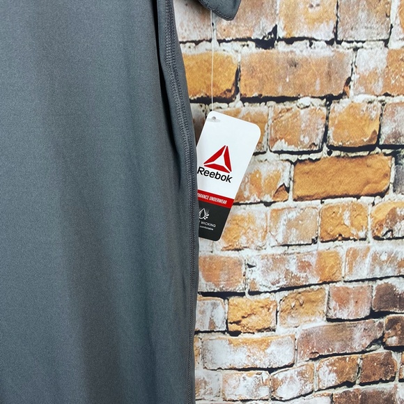 (NWT) Reebok Short Sleeve Tee - Picture 3 of 5